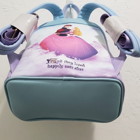 ❇Final $ Drop❇ 🆕️💖 Sleeping Beauty Briar Rose Aurora Loungefly Disney NWOT💖 - Picture 4 of 9
